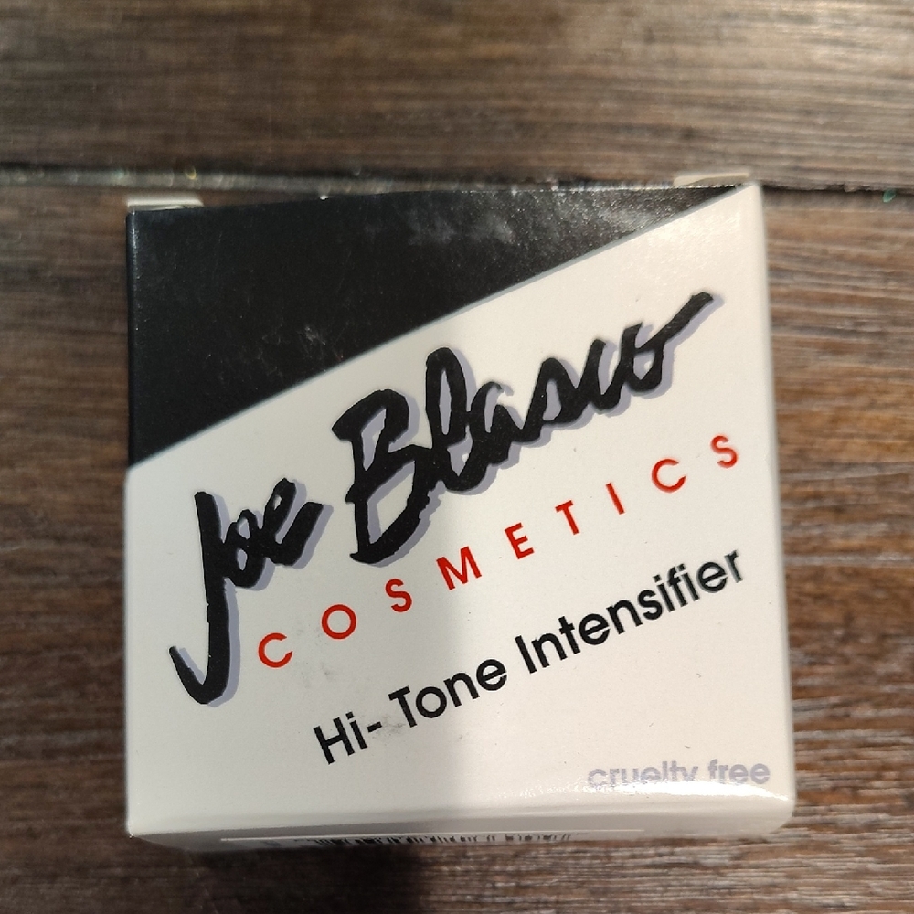 Hi-Tone Intensifier - Black and White